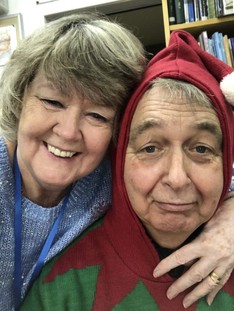 Read more about the article Elves at the shelves